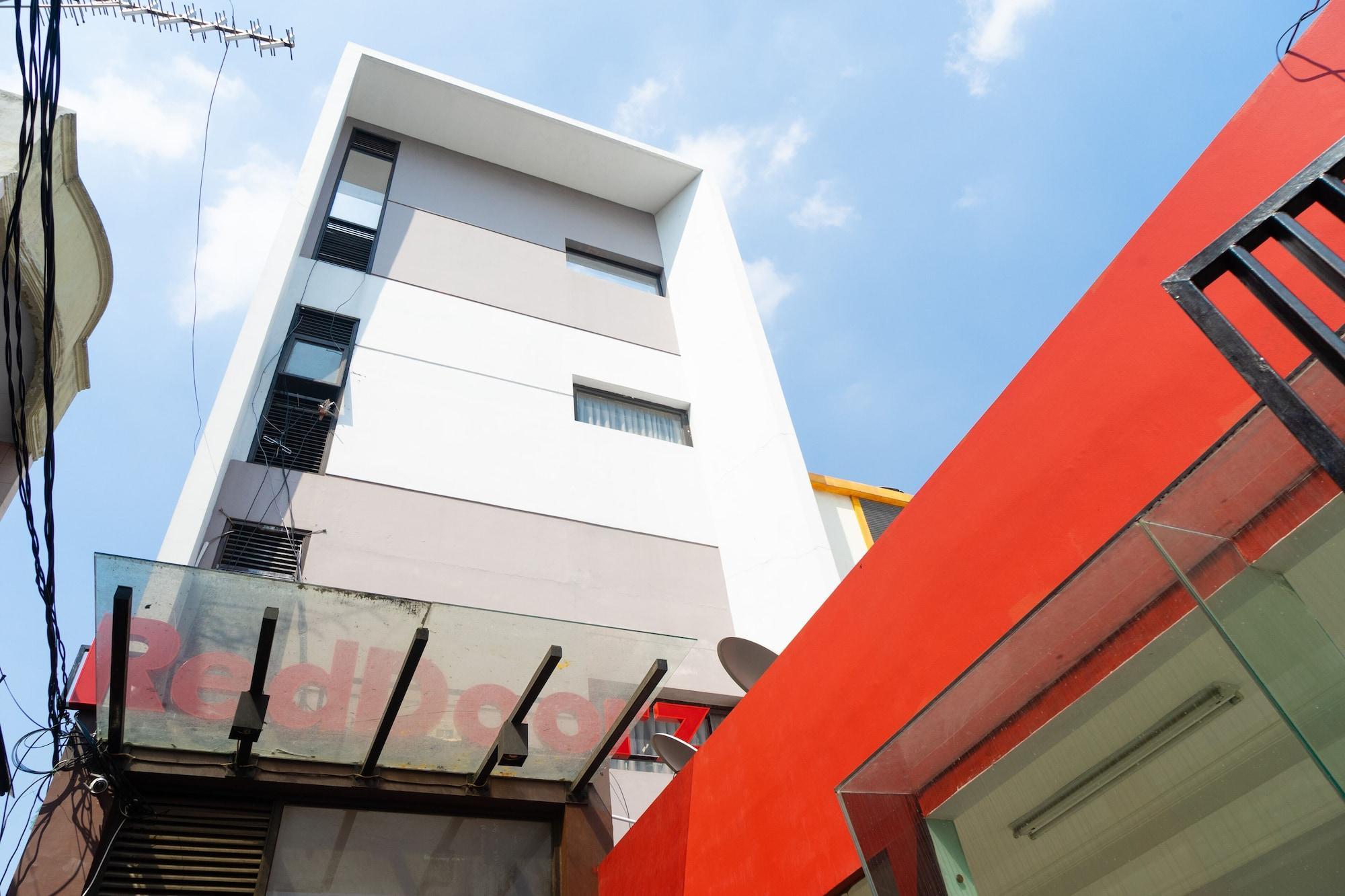Reddoorz Plus @ Sawah Besar Jakarta Exterior photo