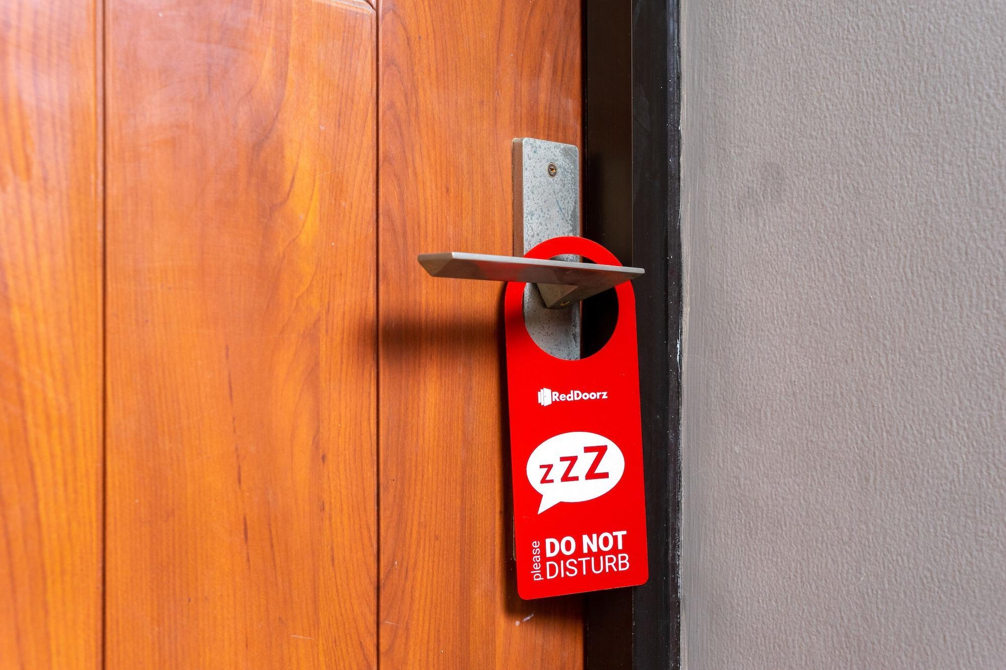 Reddoorz Plus @ Sawah Besar Jakarta Exterior photo